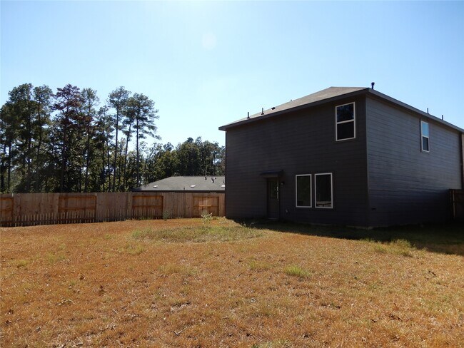 Building Photo - 16551 Plum Bark Dr