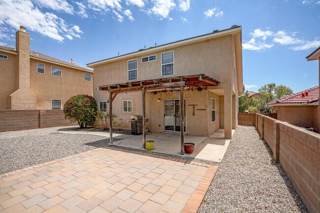Building Photo - 10427 Crosscut Dr NW