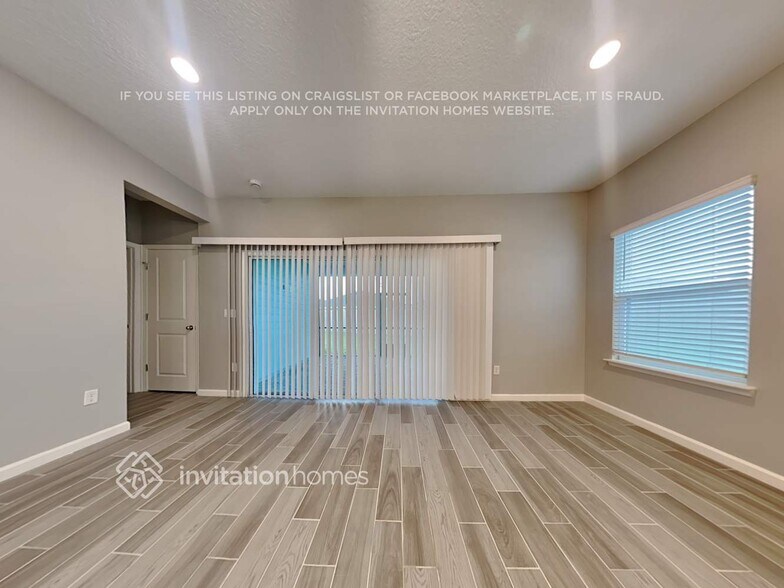 Building Photo - 7935 Chamomile Ct
