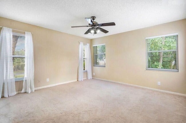 Building Photo - 10489 Mateo Ct