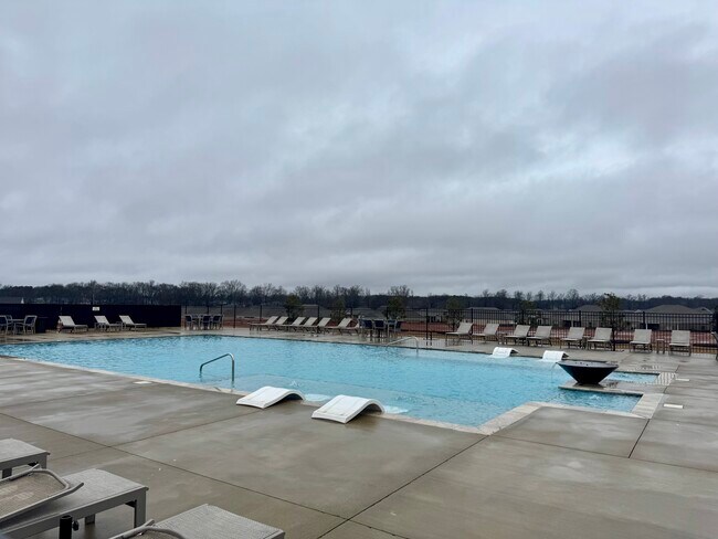 Building Photo - 207 Stockyard Cir