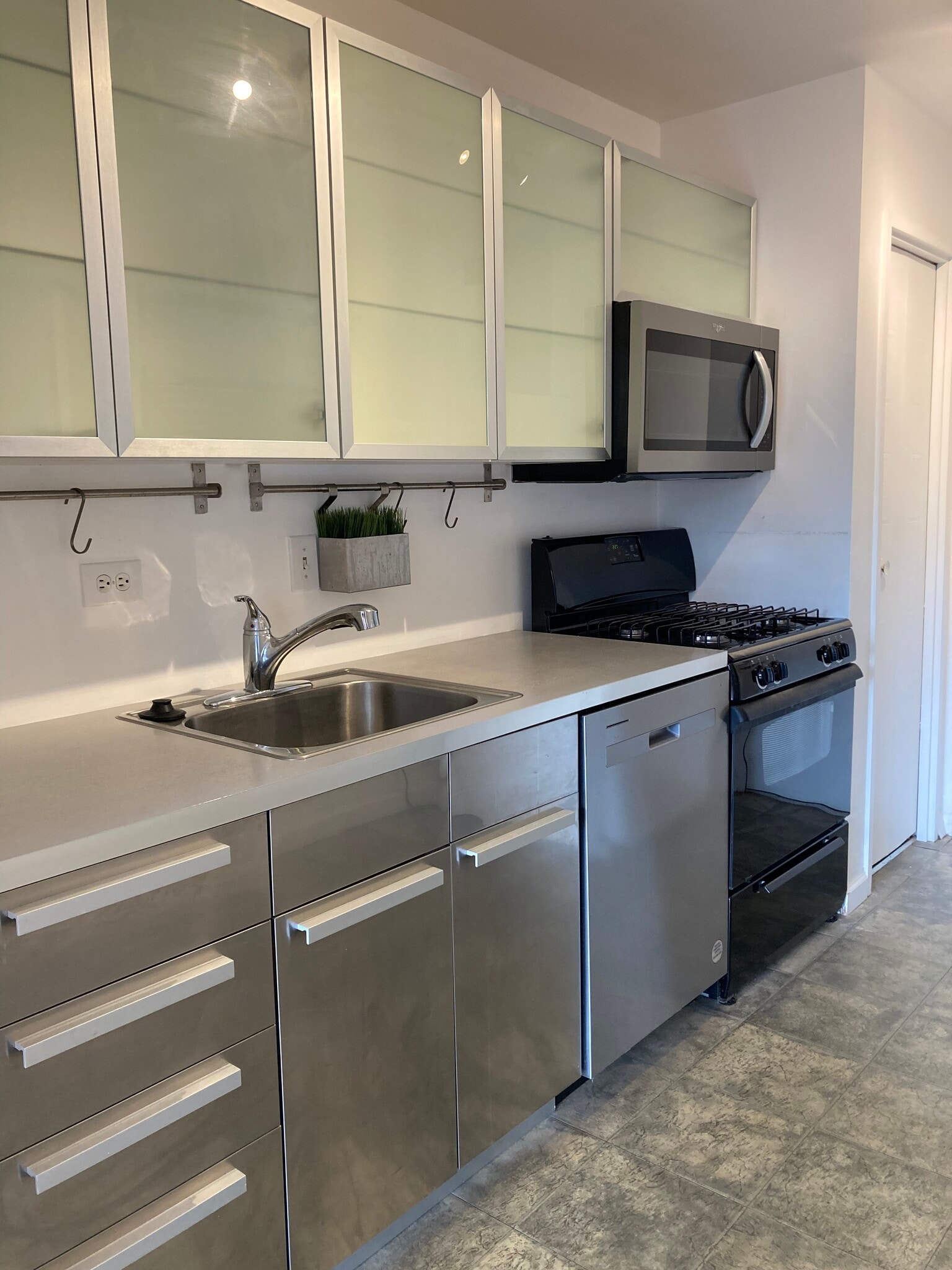 Building Photo - 1900 Lyttonsville Rd