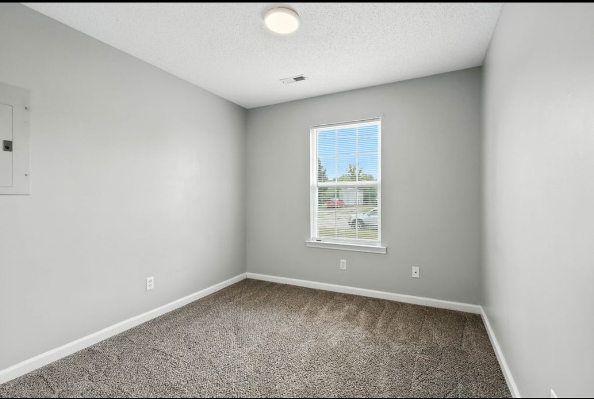 Building Photo - 955 Winesap Rd