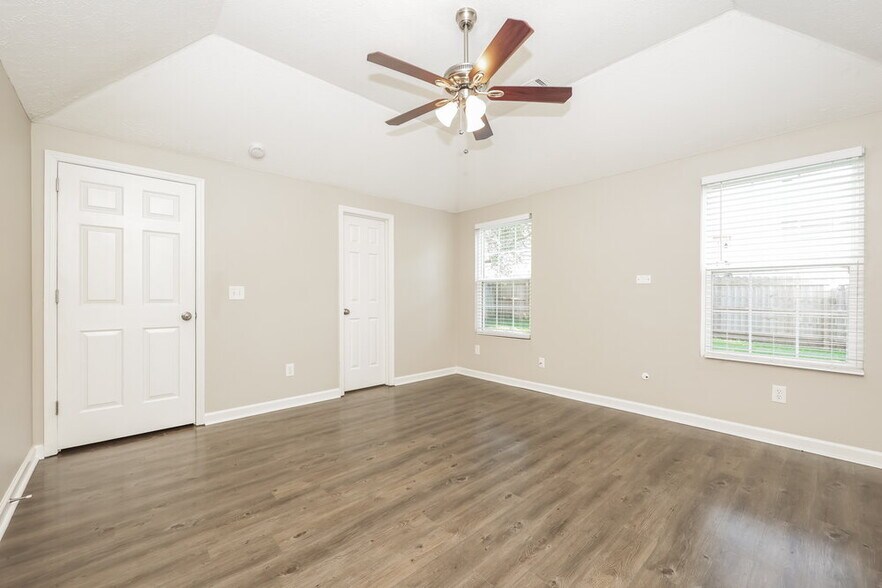 Building Photo - 3308 Milbridge Dr