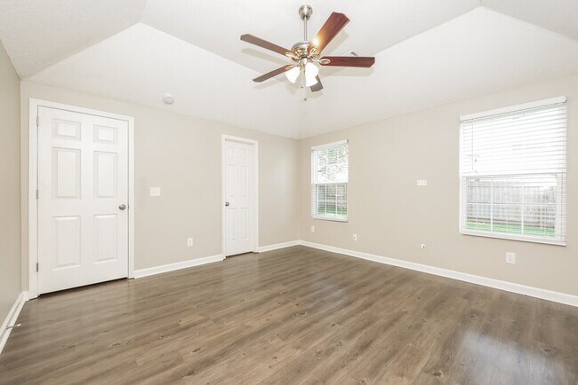 Building Photo - 3308 Milbridge Dr
