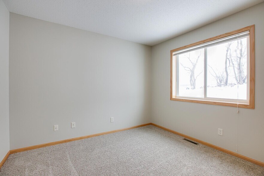 bedroom - 809 Quail Pkwy