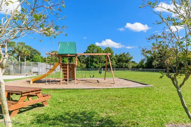 Building Photo - 695 A 1 A