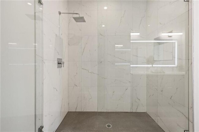 Building Photo - 3165 Dogwood Dr