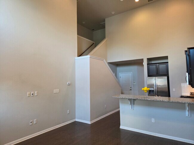 Building Photo - 2304 S Lakeline Blvd