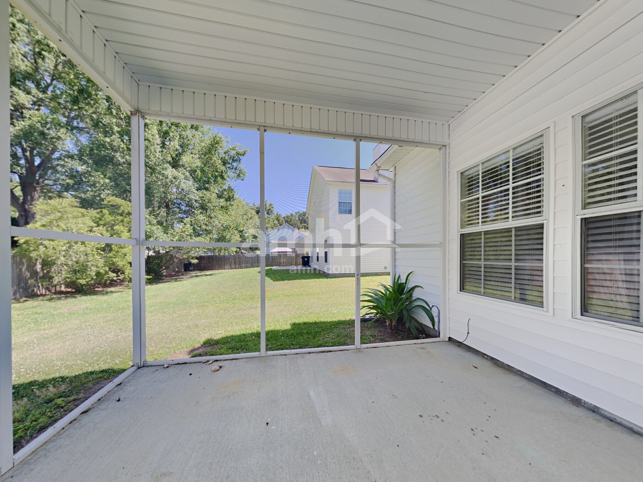 Building Photo - 119 Macallan Ct