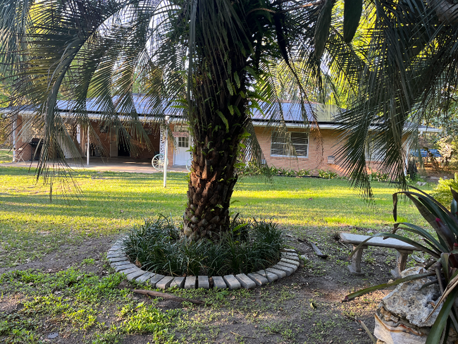 Building Photo - 7098 CR 558