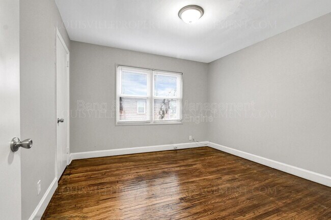 Building Photo - 2211 Gerald Ct