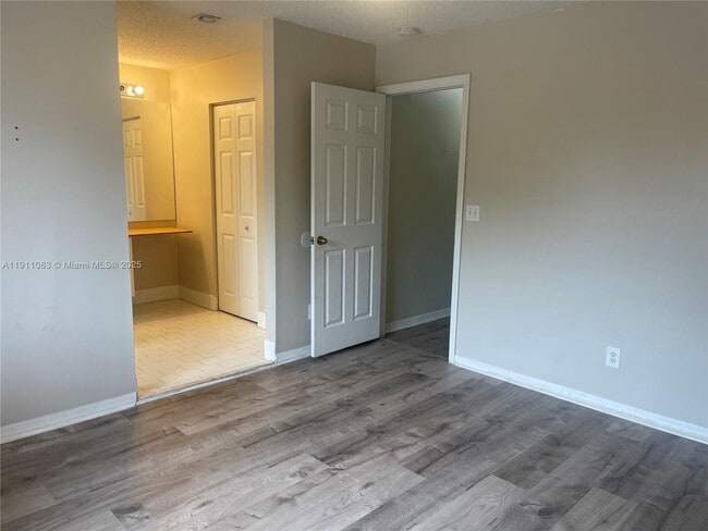 Building Photo - 854 NW 208th Dr