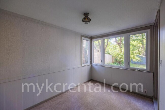 Building Photo - 7915 W 59th Terrace