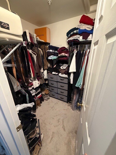 Building Photo - 46956 Courtyard Sq