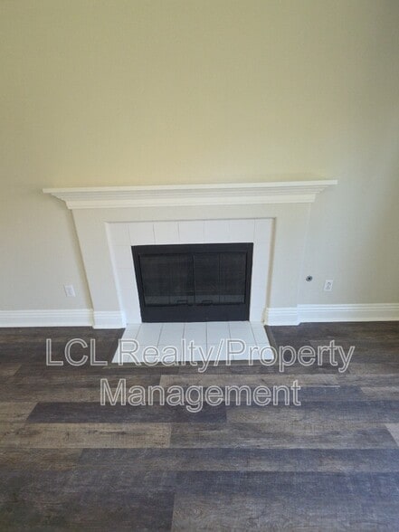 Building Photo - 23114 Teil Glen Rd