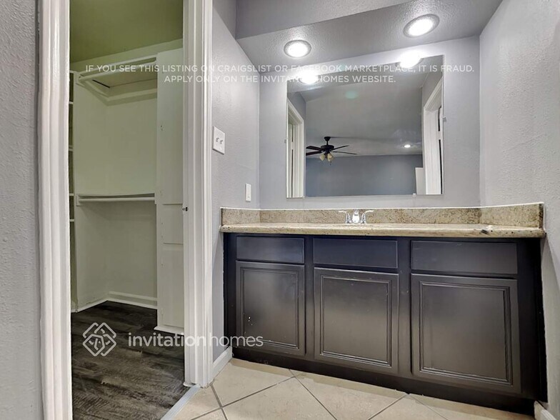 Building Photo - 3519 Sardis Ln