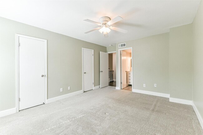 Building Photo - 14723 Barryknoll Ln