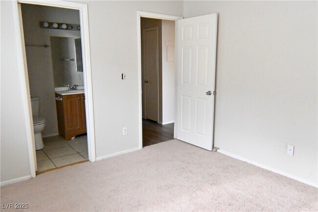 Building Photo - 2241 N Jones Blvd