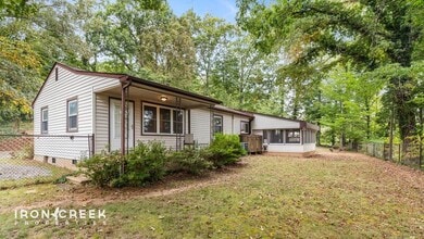 Building Photo - 307 Northeast Ave