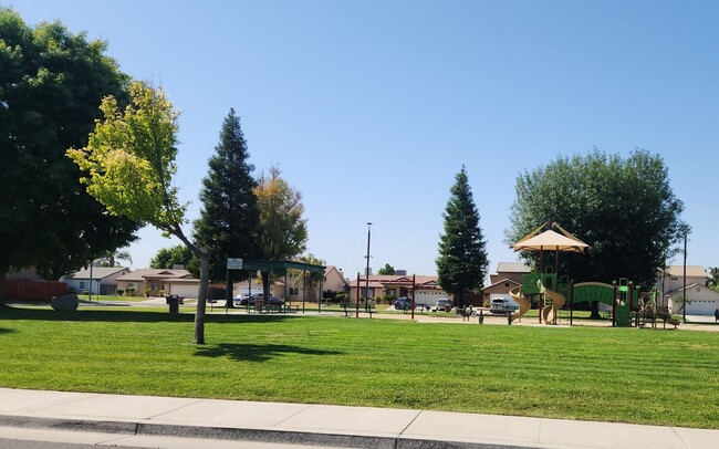 Building Photo - Tyner Ranch Ready to Move In