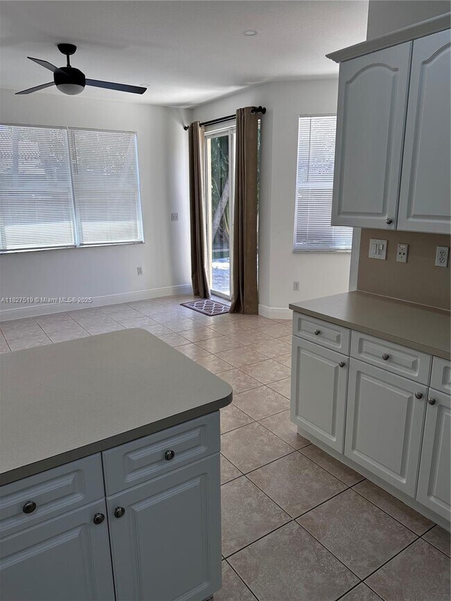 Building Photo - 5060 SW 159th Ave
