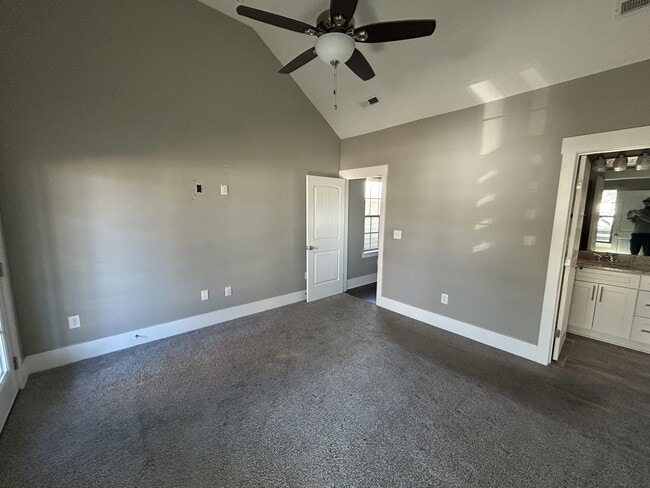 Building Photo - 222 Jasmine Row