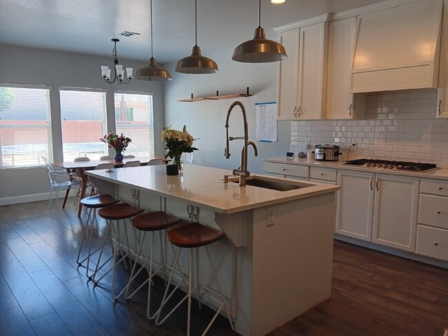 Building Photo - Beautiful single family home in Little Valley - PET FRIENDLY