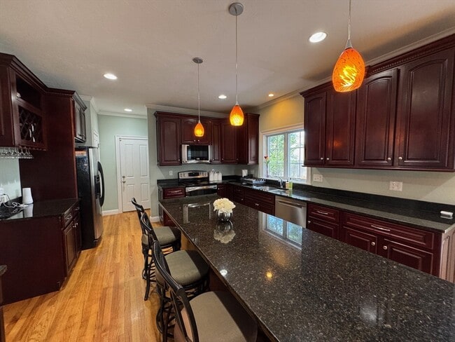 Building Photo - 20 Coolidge Ave