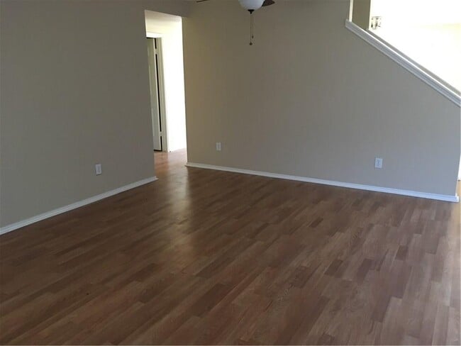 Building Photo - 1203 Sheltie Ln