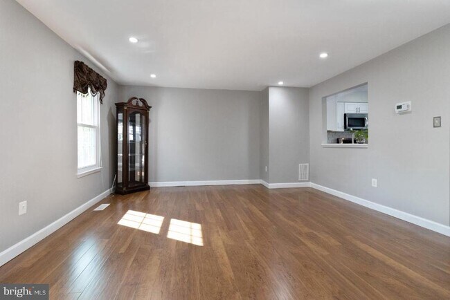 Building Photo - 18930 Birdseye Dr