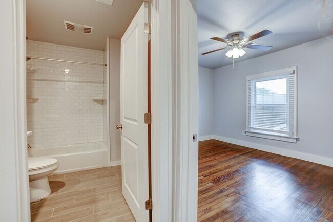 Building Photo - 3/2.5 Dream Home With Lots Of Charm