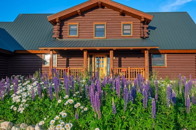 Building Photo - 2477 Middle Teton Rd