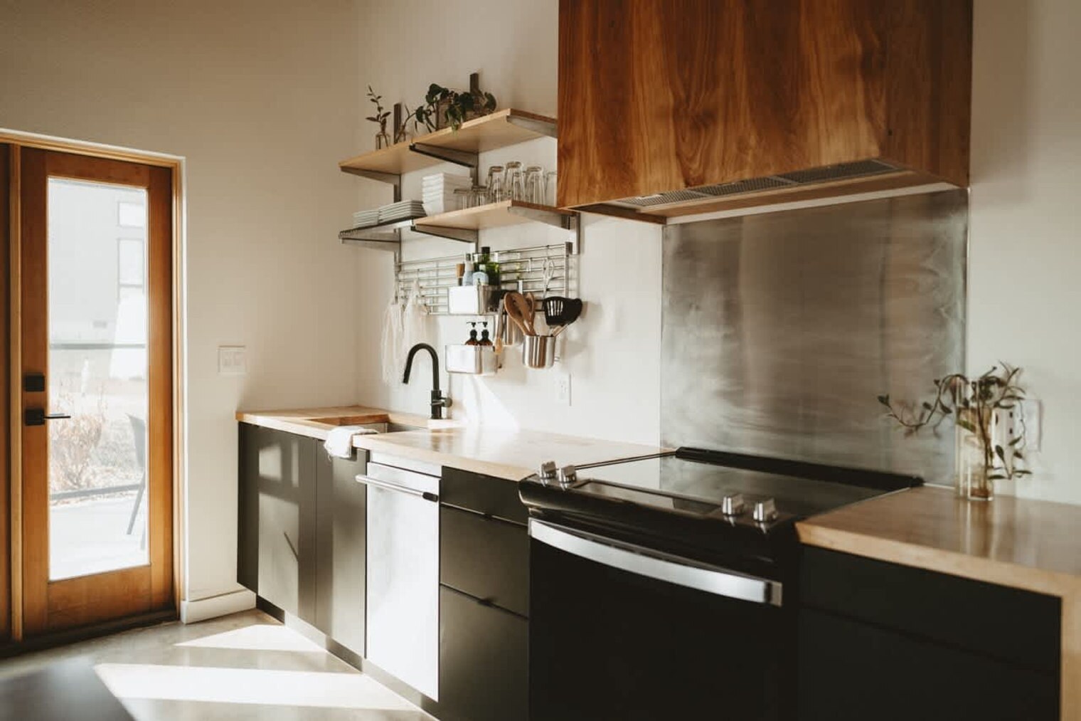 Building Photo - 514 Hook St