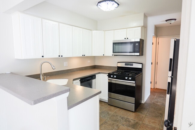 Building Photo - 1417 Queensgreen Cir