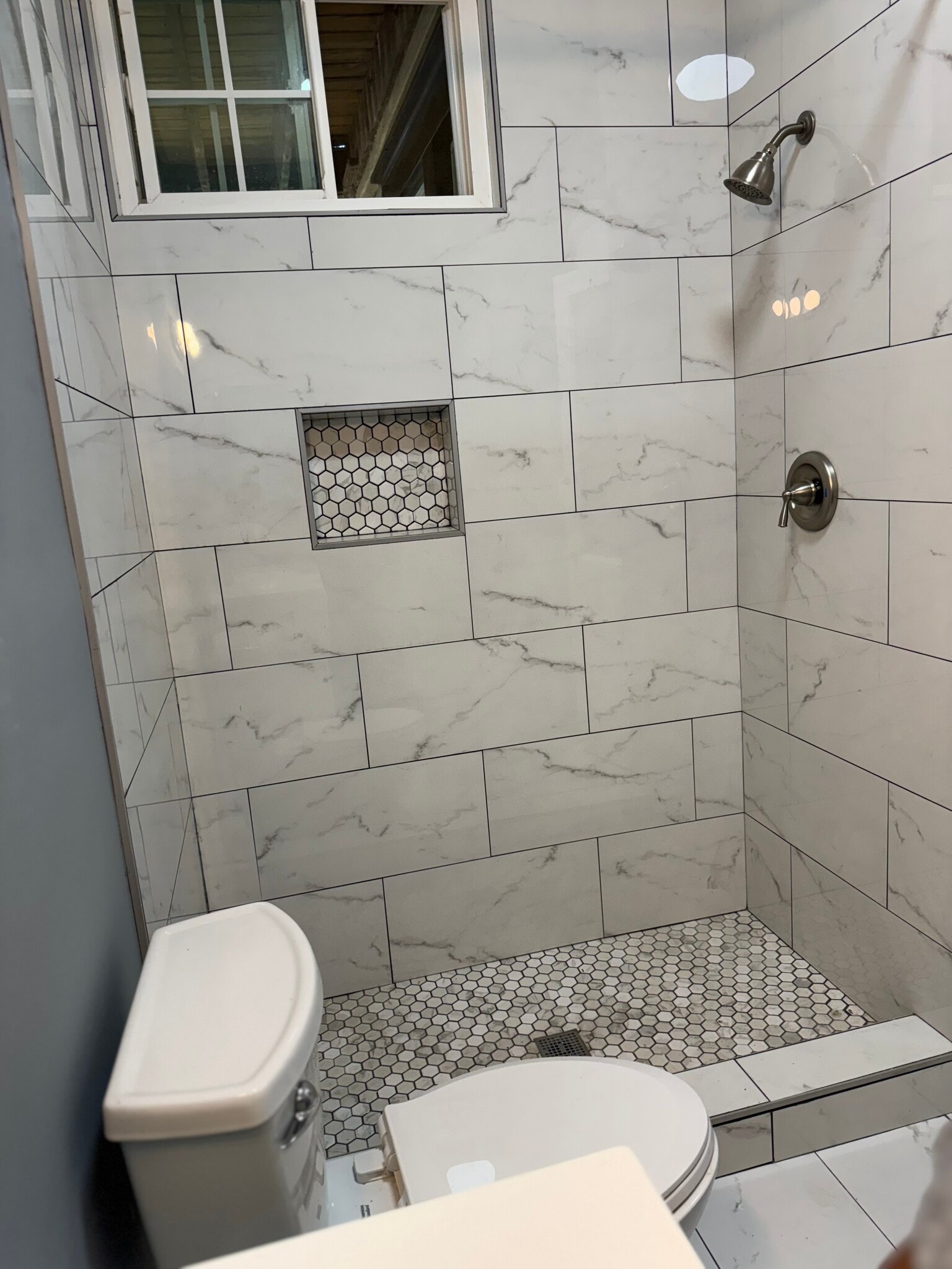 Building Photo - 160 4th St Ne