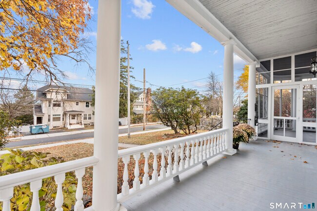 Building Photo - 43 Elmwood Ave