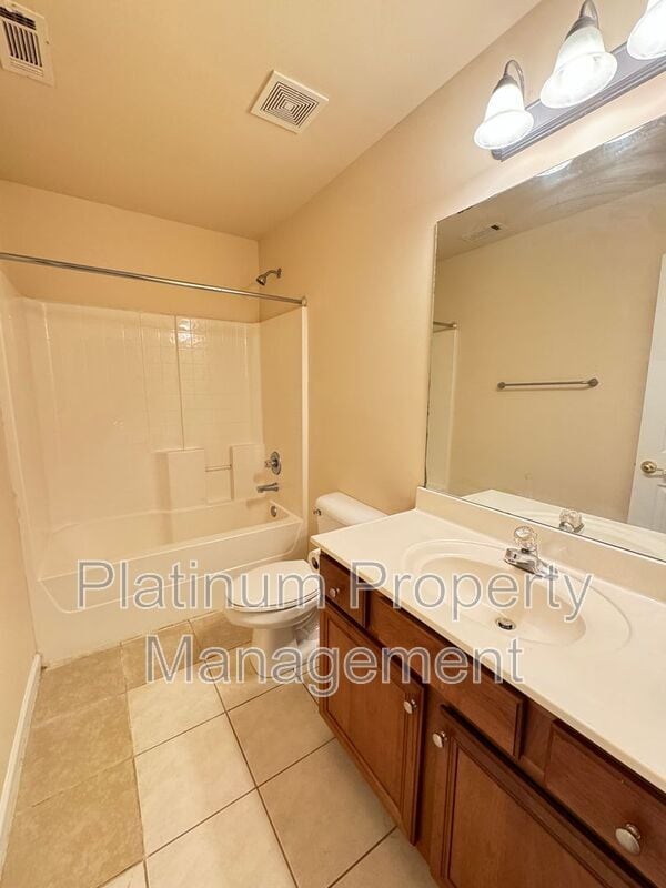 Building Photo - 3225 Landingview Ct