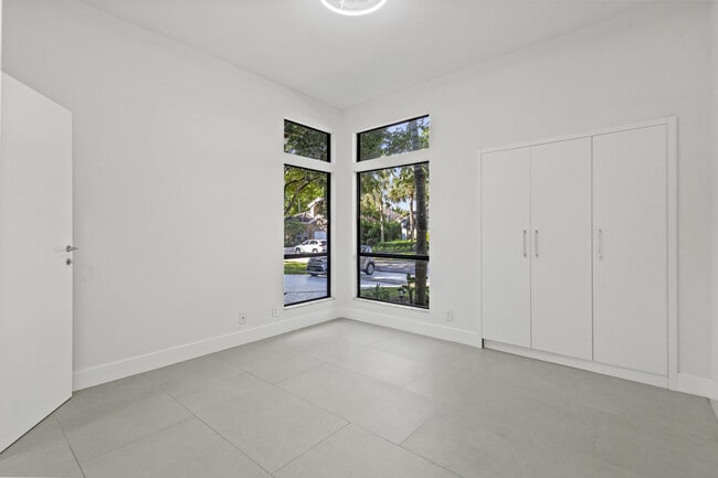 Building Photo - 4798 NW 25th Way