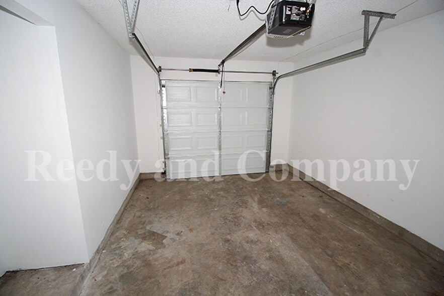 Building Photo - 6305 Kirby Downs Dr