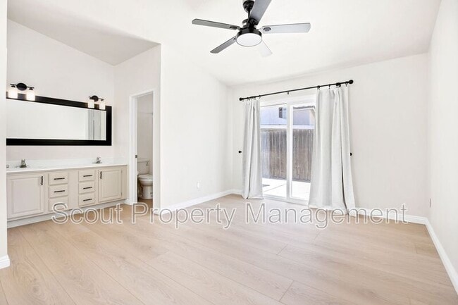 Building Photo - 39149 Rising Hill Dr