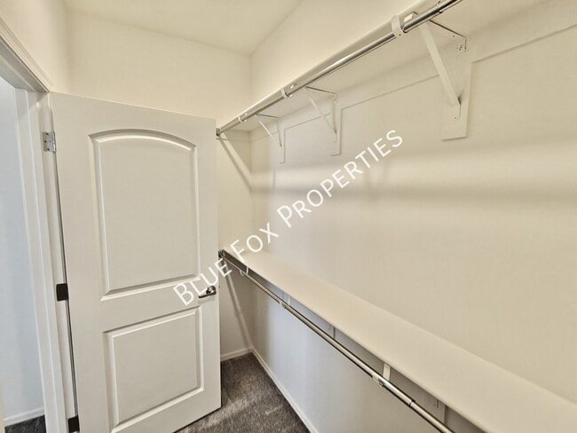 Building Photo - 9251 N Peridot Vis Ave