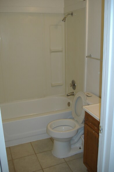 Building Photo - 536 J St