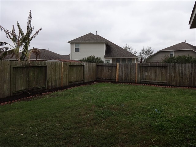 Building Photo - 8003 Berkely Ct