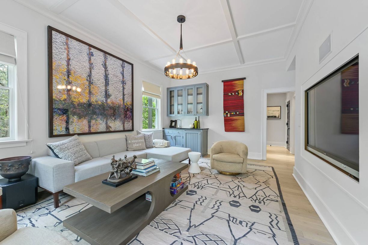 Building Photo - 118 Water Mill Towd Rd