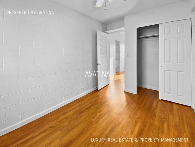 Building Photo - 837 Kapahulu Ave