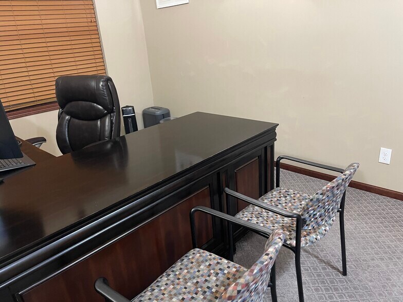 Building Photo - 113 Alton Dr