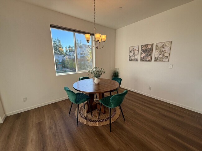 Building Photo - Hogan Heights Community 4 Bed 3.5 Bath
