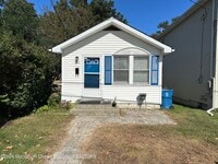 Building Photo - 143 8th St