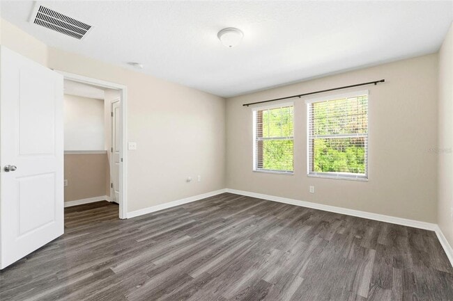 Building Photo - 16948 Storyline Dr